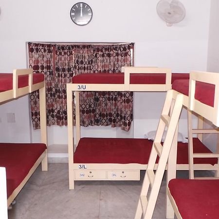 Elements Hostel チェンナイ エクステリア 写真